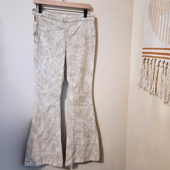 POL Tan Corduroy Flare Pants | High Waisted | Boho & Fairycore | Size L - Picture 6 of 9